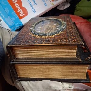 Vintage Style Book Set with Clock Design